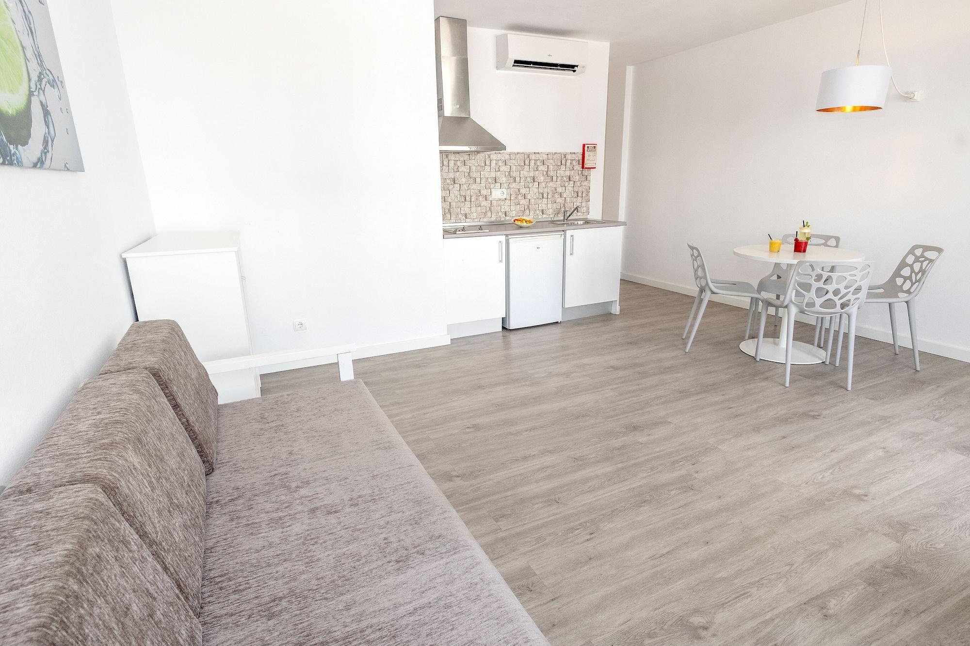 The Palm Star Ibiza - Adults Only Apartment San Antonio  Exterior photo